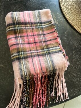 NWOT Softer than Cashmere pink plaid scarf with fringe 12" x 36 "